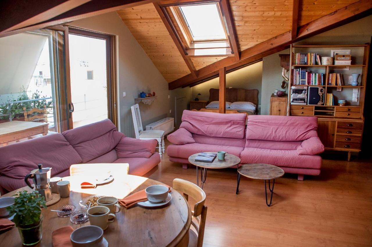 Апартаменты Country Style Attic In The Heart Of Превеза Экстерьер фото